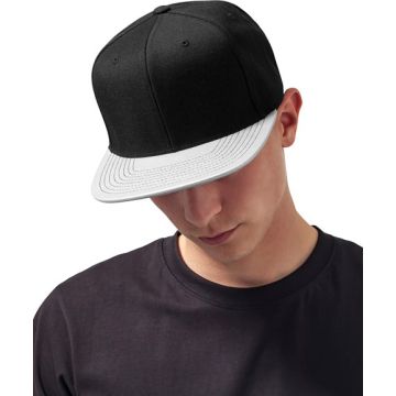 Flexfit By Yupoong Metalic Visor Snapback - Image 4